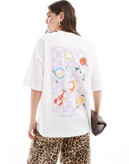 Camiseta color crema de corte boyfriend con estampado gráfico 