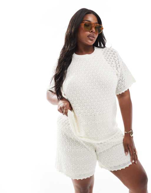 Camiseta color crema de corte cuadrado de croché de Vero Moda Curve (parte de un conjunto)