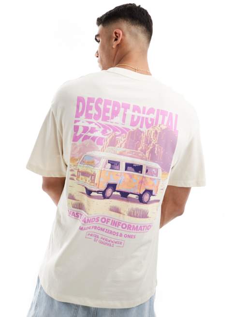 Camiseta color crema extragrande con estampado de desierto en la espalda de Jack & Jones