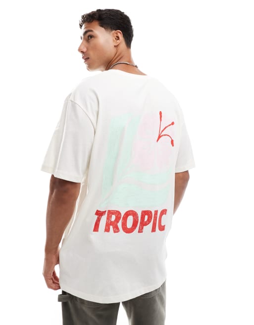 Camiseta color crema extragrande con estampado floral trasero de Jack & Jones