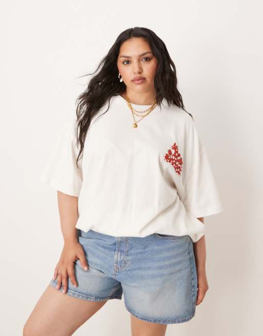 Camiseta color crema extragrande con estampado gráfico de leopardo y flores de ASOS DESIGN Curve