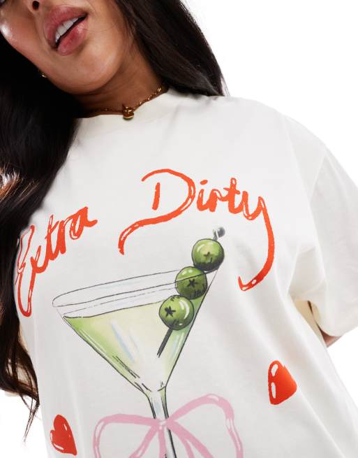 Camiseta color crema extragrande con estampado gráfico de martini de ASOS DESIGN Curve, 2 de 4