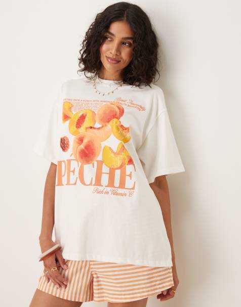 Camiseta color crema extragrande con estampado gráfico de melocotones de ASOS DESIGN - view 1