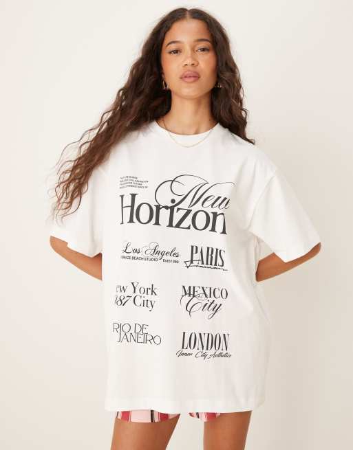 Camiseta color crema extragrande con estampado gráfico de texto 