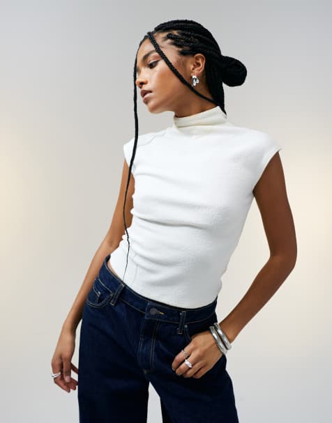 Camiseta color crema sin mangas con cuello subido de punto texturizado de ASOS DESIGN - view 1