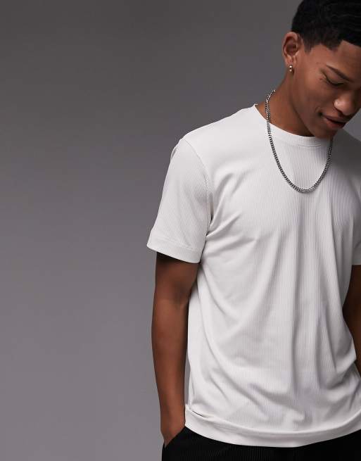 Camiseta color crudo de corte clásico con detalle de canalé de Topman