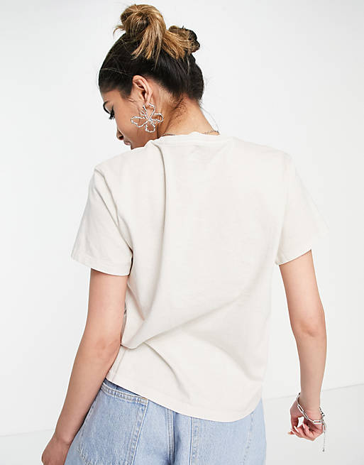Camiseta color crudo de corte clásico de algodón Well Thread de Levi's |  ASOS