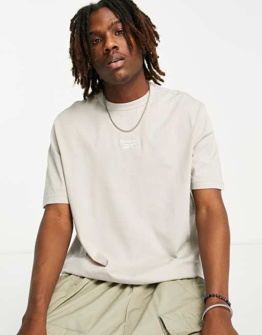 Camiseta color crudo de corte cuadrado Wardrobe Essentials de Reebok Classics