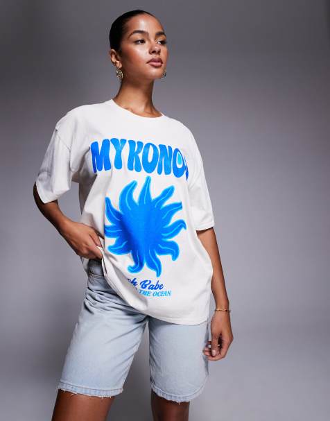 Camiseta color crudo extragrande con estampado gráfico de sol y texto "Mykonos" de algodón exclusiva de Kaiia - view 1