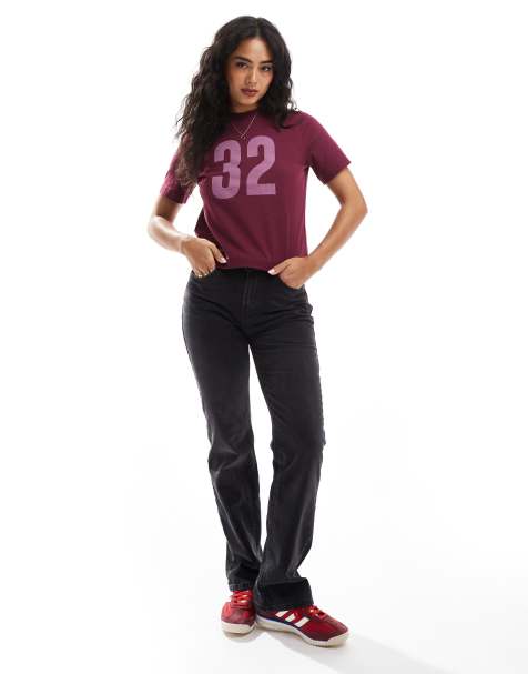 Camiseta color guinda clásica con estampado gráfico con el número 32 de Cotton On - view 1