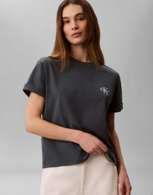 Camiseta color melocotón de corte cuadrado de Calvin Klein Jeans