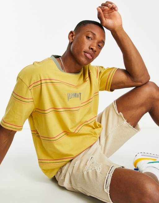 Camiseta color mostaza a rayas de corte extragrande con bordado 