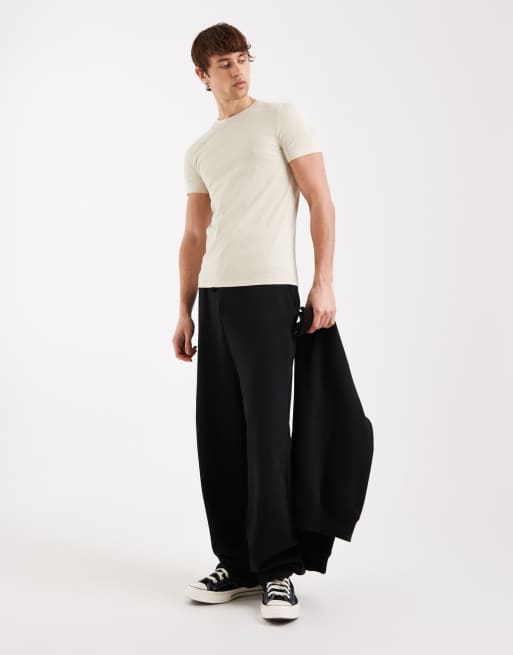 Camiseta color piedra básica ajustada Essentials de ASOS DESIGN, 2 de 5