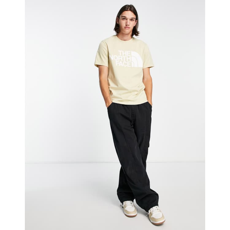 Camiseta color piedra con logo Standard The North Face | WpadcShops