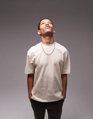 Camiseta color piedra extragrande de Topman