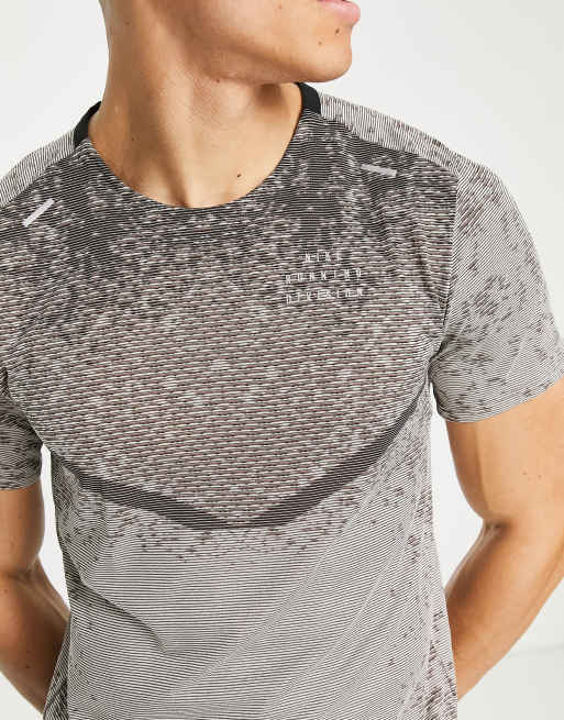Camiseta color piedra Run Division ADV Techknit de Nike, 4 de 4