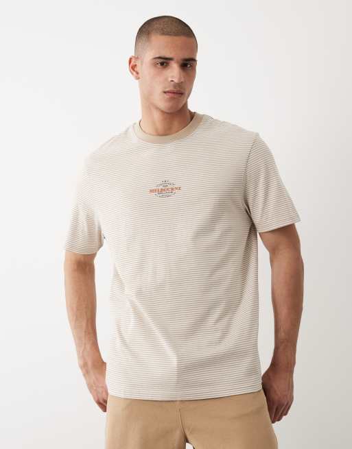 Camiseta color piedra y color crudo a rayas con estampado gráfico y ribetes de Threadbare