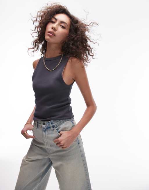 Camiseta color pizarra sin mangas de corte slim de canalé de Topshop Tall