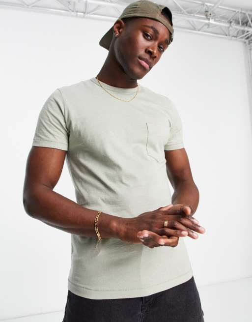 Camiseta color salvia con bolsillo de French Connection