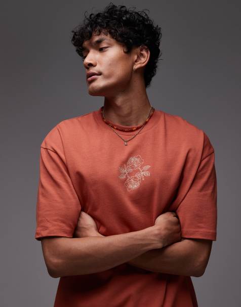 Camiseta color tostado extragrande con bordado de rosas de Topman - view 1