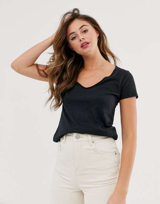 Camiseta con cuello de pico de Abercrombie & Fitch
