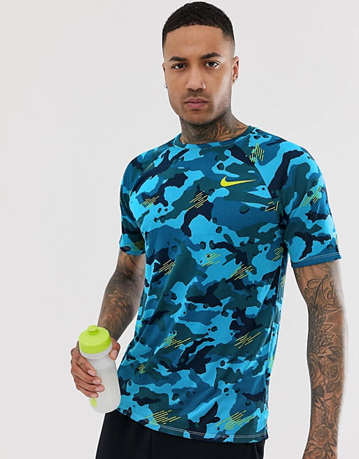 Previsión doble salón Camiseta con diseño de camuflaje en azul Dry de Nike Training | ASOS