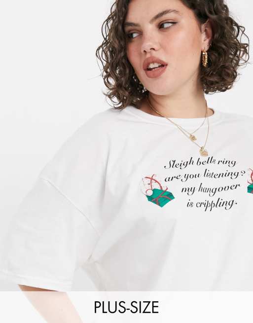 Camiseta con estampado gráfico de cascabeles de Navidad de New Girl Order Curve