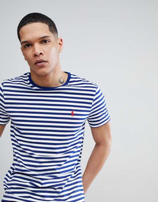 Camiseta con jugador de polo y diseño a rayas en blanco y azul de Polo Ralph Lauren
