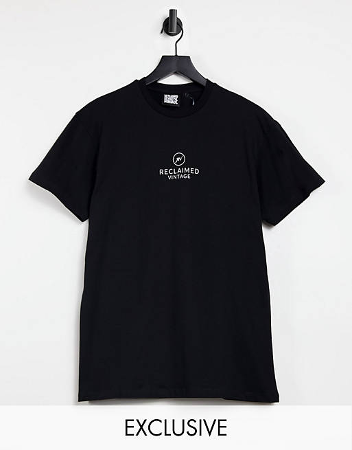 Camiseta con logo en negro de Reclaimed Vintage inspired