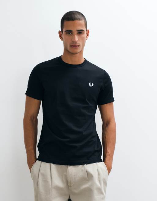 Camiseta con ribetes en negro de Fred Perry, 2 de 5
