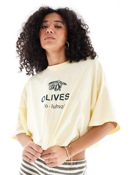 Camiseta corta amarillo pastel con estampado gráfico de ONLY - view 1
