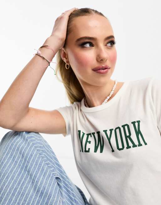Camiseta corta blanca con estampado New York de Hollister ASOS