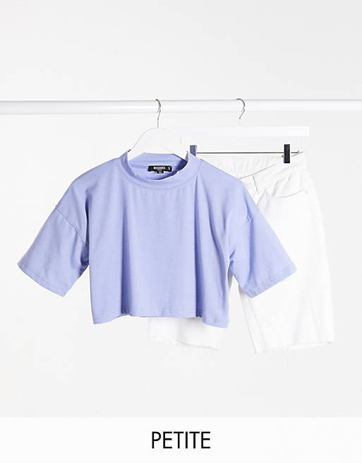 Camiseta corta en azul de Missguided Petite (parte de un conjunto)