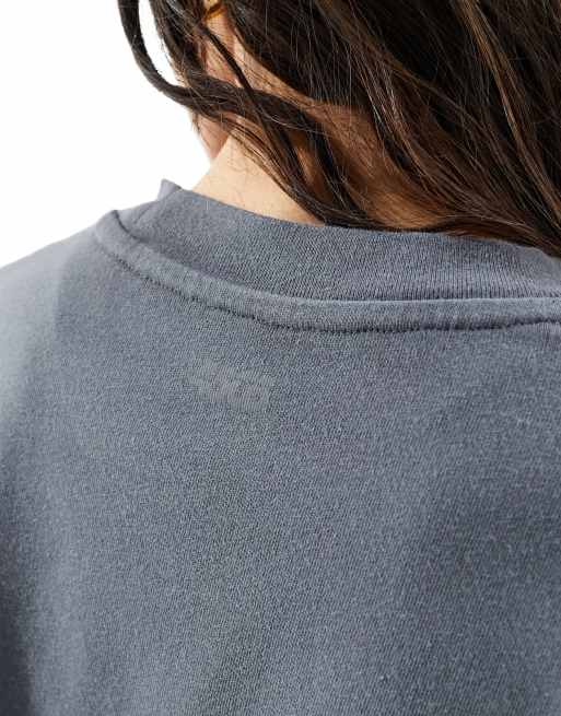 Camiseta corta negro lavado extragrande de manga larga de ASOS 4505, 2 de 4