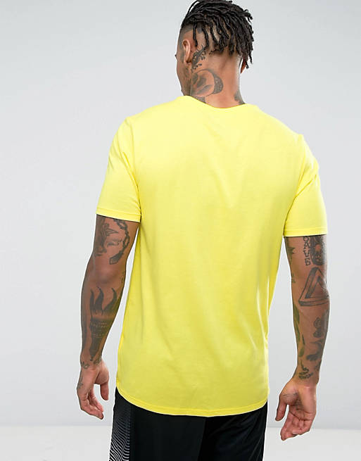 Camiseta de baloncesto amarilla con logo jugador saltando Jordan 23/7 840394-741 de | ASOS