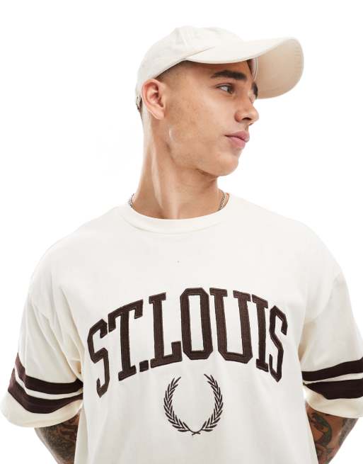 Camiseta de estilo universitario de corte cuadrado con estampado gráfico 