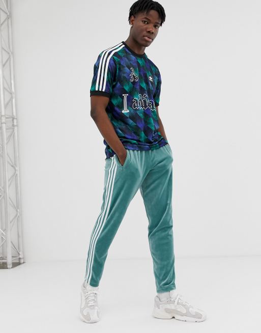 Ropa adidas online skateboarding