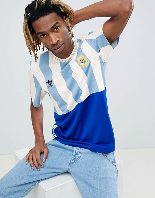 beneficio amortiguar cavar Camiseta de fútbol retro en azul CE3732 Argentina de adidas Originals | ASOS