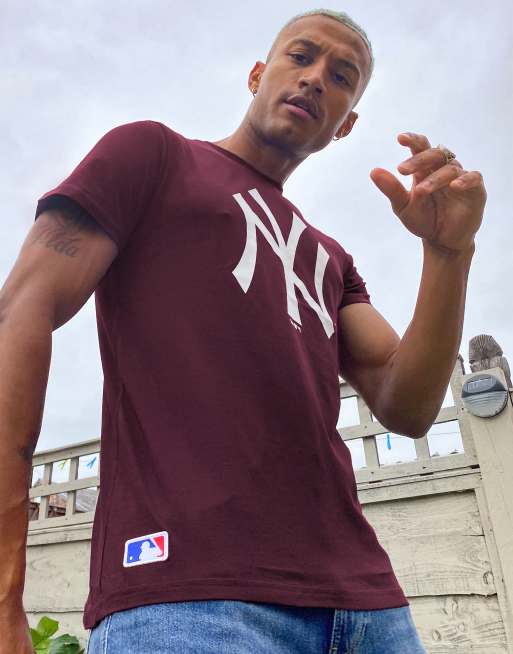 Camiseta de los New York Yankees de la MLB en violeta de New Era
