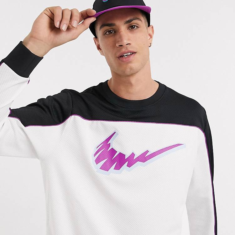 conjunción Consejo Decir a un lado Camiseta de manga larga con logo en blanco/negro de Nike SB | ASOS