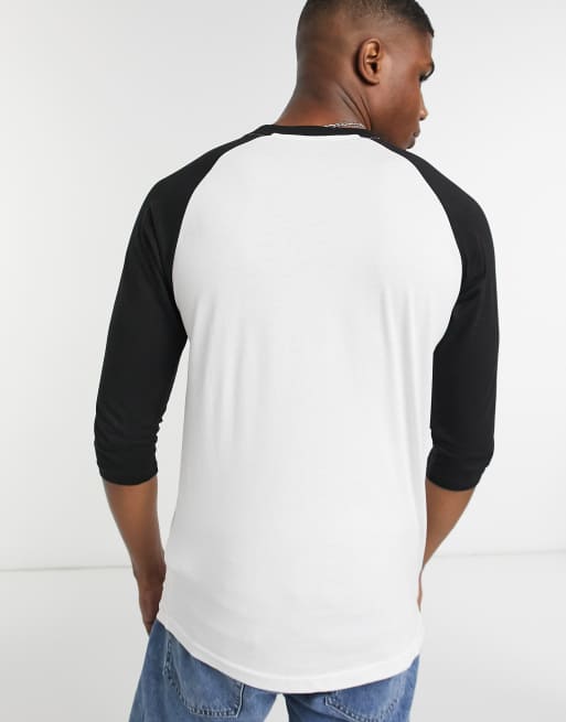 Polera blanca cheap con mangas negras