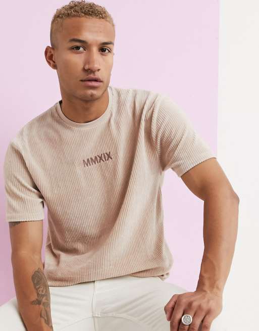 Camiseta de pana con número romano y bordado en el pecho de ASOS DESIGN