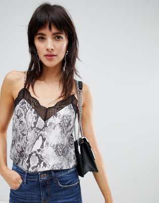 camisetas tirantes mujer stradivarius