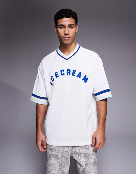 Camiseta deportiva blanca con cuello de pico y logo de ICECREAM - view 1