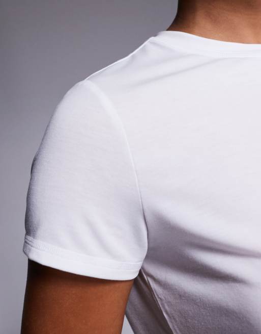 Camiseta deportiva blanca de corte cuadrado de tejido de secado rápido de 4505 , 3 de 4