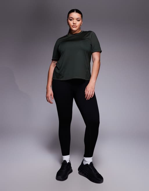 Camiseta deportiva caqui oscuro de tejido de secado rápido Icon de 4505 Curve, 4 de 4