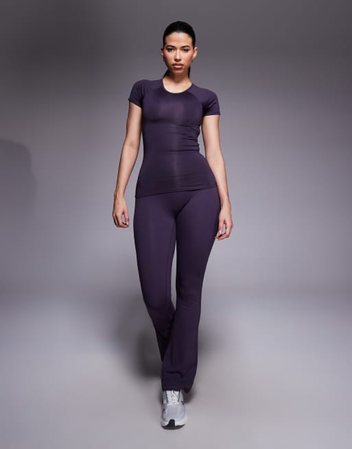 Camiseta deportiva morado uva de corte slim de tejido de secado rápido Icon de 4505, 3 de 4