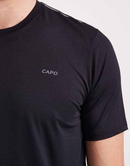Camiseta deportiva negra con logo estampado en la espalda de CAPO, 3 de 5