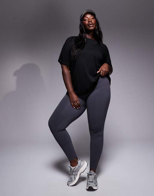 Camiseta deportiva negra extragrande de tejido de secado rápido Icon de 4505 Curve , 3 de 4