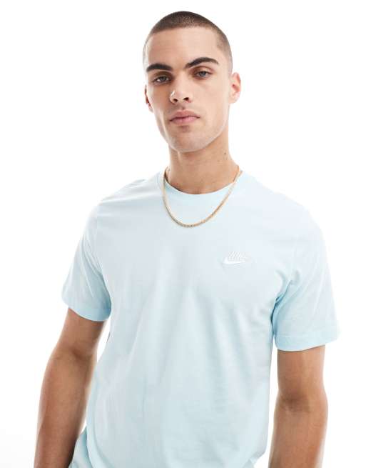 Camiseta en azul claro Club de Nike